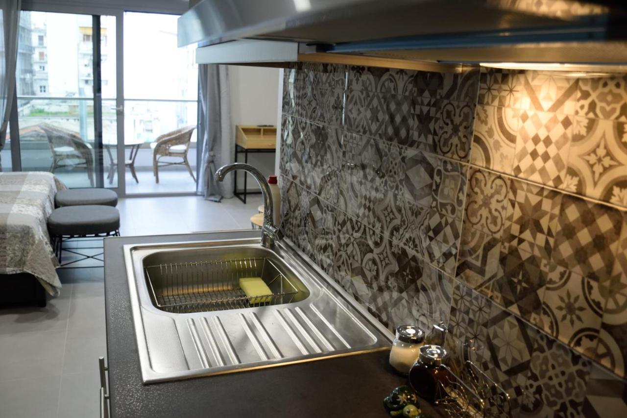 Dreamstudio In The City Center Appartement Volos Buitenkant foto